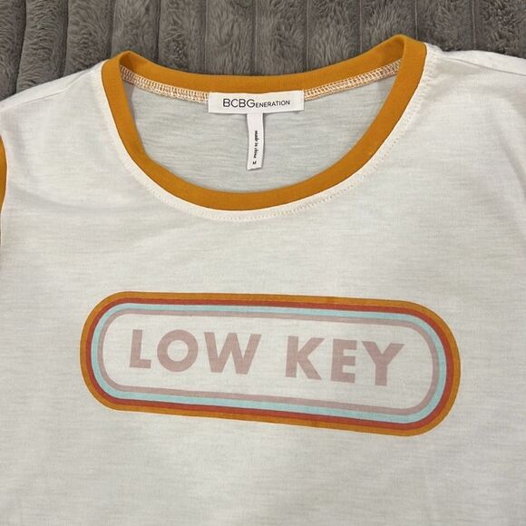 BCBGeneration Low Key Crop Top - Picture 2 of 4